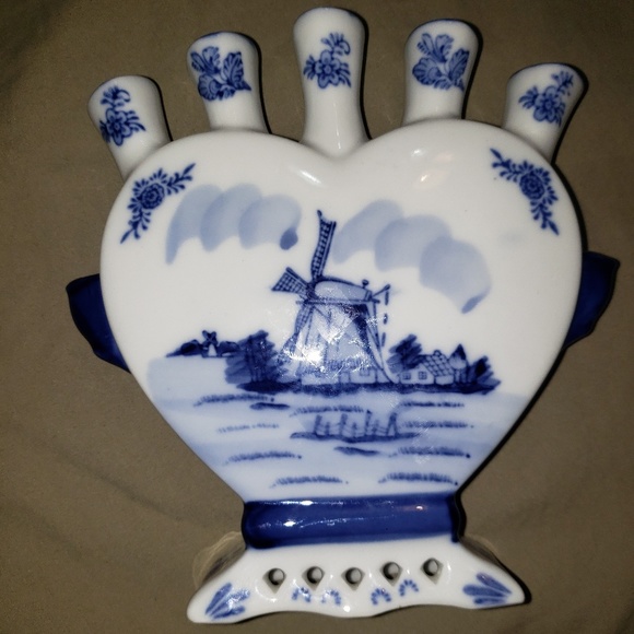 Holland Other - Delft Blue Five Finger Tulip Vase Heart Shaped